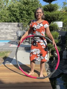 Tanja von wohlfühlen leicht gemacht mit Hula Hoop Reifen abnehmen